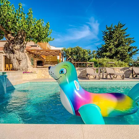 펜션 My Dalmatia - Authentic Dumina With Private Heated Pool And Sauna