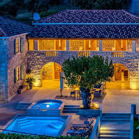 Nyaraló My Dalmatia - Authentic Dumina With Private Heated Pool And Sauna *