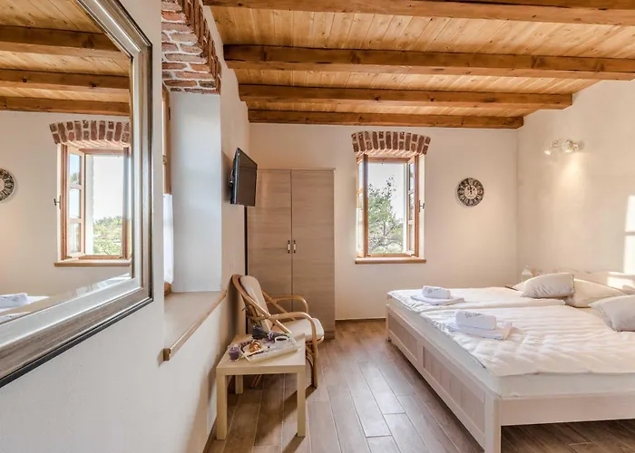My Dalmatia - Authentic Dumina With Private Heated Pool And Sauna Sukošan