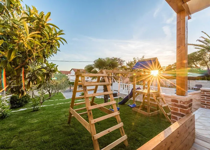 My Dalmatia - Authentic Dumina With Private Heated Pool And Sauna * Sukošan