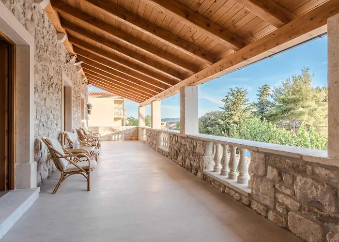 My Dalmatia - Authentic Dumina With Private Heated Pool And Sauna 度假居