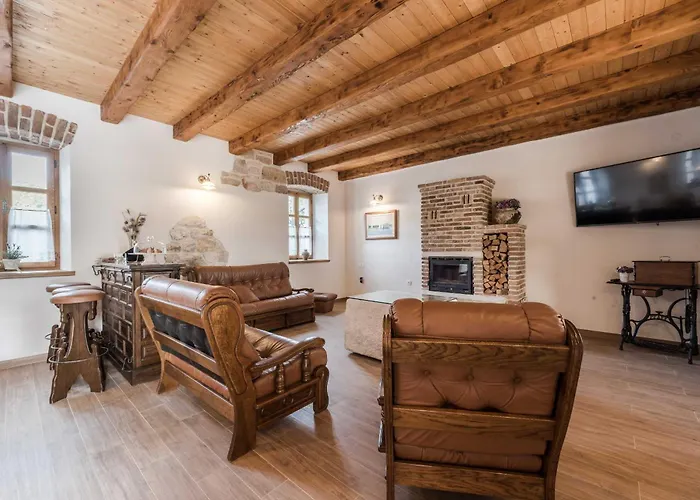 My Dalmatia - Authentic Dumina With Private Heated Pool And Sauna 度假居