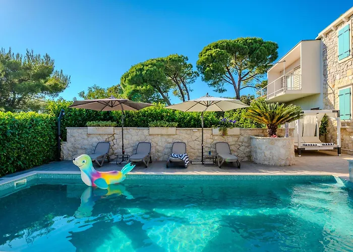 My Dalmatia - Authentic Dumina With Private Heated Pool And Sauna *
