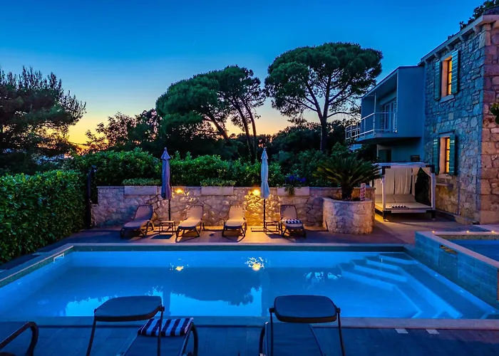 My Dalmatia - Authentic Dumina With Private Heated Pool And Sauna Sukošan
