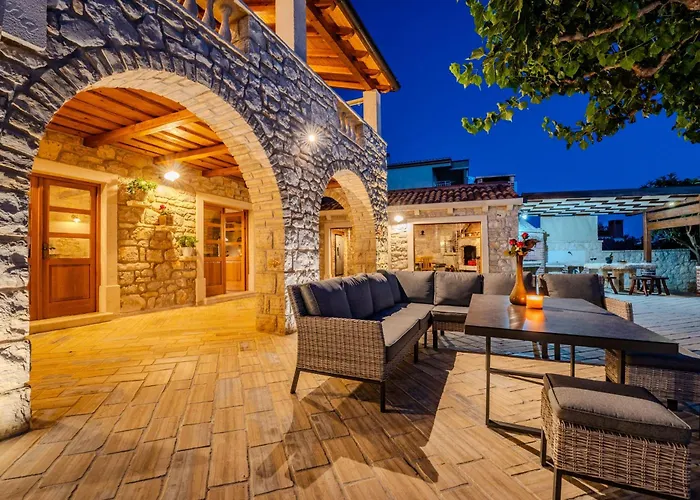My Dalmatia - Authentic Dumina With Private Heated Pool And Sauna * Sukošan