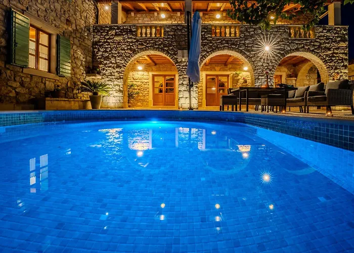 My Dalmatia - Authentic Dumina With Private Heated Pool And Sauna *