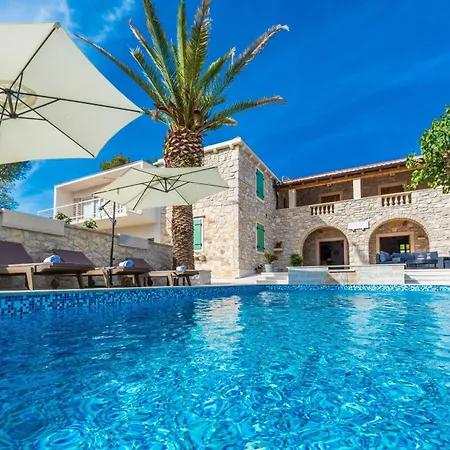 My Dalmatia - Authentic Dumina With Private Heated Pool And Sauna *