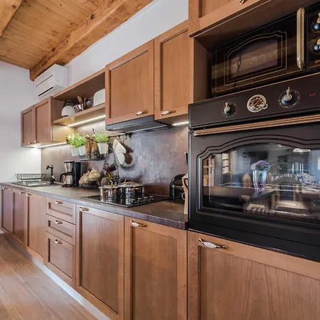 My Dalmatia - Authentic Dumina With Private Heated Pool And Sauna Ferienhaus Sukošan