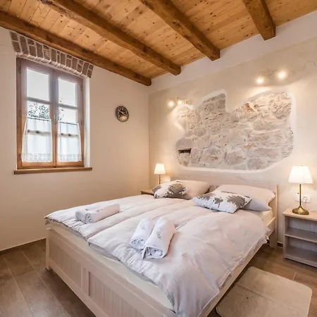 My Dalmatia - Authentic Dumina With Private Heated Pool And Sauna * Sukošan