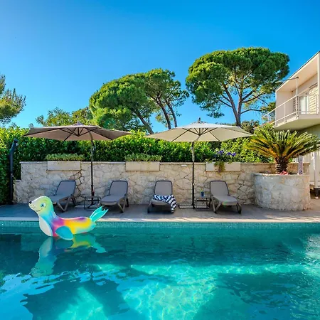 My Dalmatia - Authentic Dumina With Private Heated Pool And Sauna *