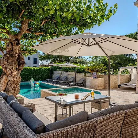 My Dalmatia - Authentic Dumina With Private Heated Pool And Sauna * Sukošan