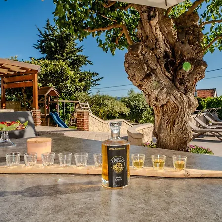 My Dalmatia - Authentic Dumina With Private Heated Pool And Sauna