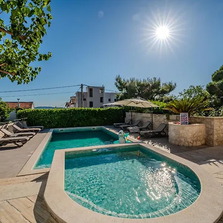 Σπίτι διακοπών My Dalmatia - Authentic Dumina With Private Heated Pool And Sauna Sukošan