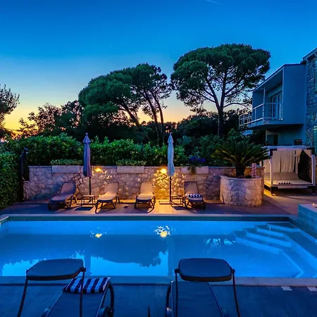 My Dalmatia - Authentic Dumina With Private Heated Pool And Sauna Sukošan