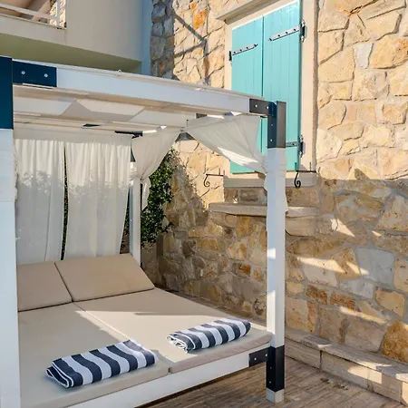 My Dalmatia - Authentic Dumina With Private Heated Pool And Sauna * Sukošan