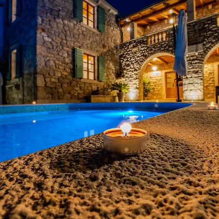 My Dalmatia - Authentic Dumina With Private Heated Pool And Sauna * Sukošan