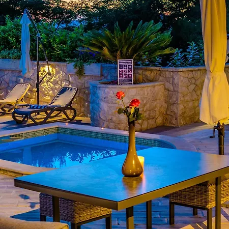 Σπίτι διακοπών My Dalmatia - Authentic Dumina With Private Heated Pool And Sauna *