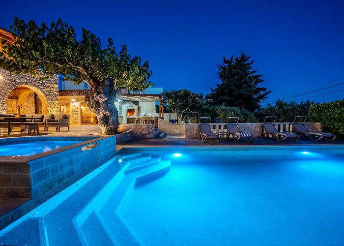 My Dalmatia - Authentic Dumina With Private Heated Pool And Sauna Feriehus Sukošan